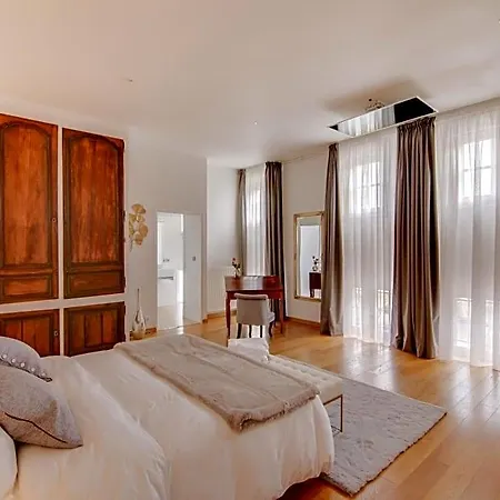 فندق مبيت وإفطار La Des Ducs 3*