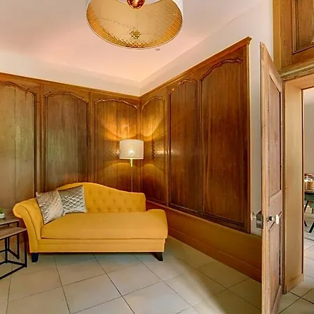 La Des Ducs فندق مبيت وإفطار 3*