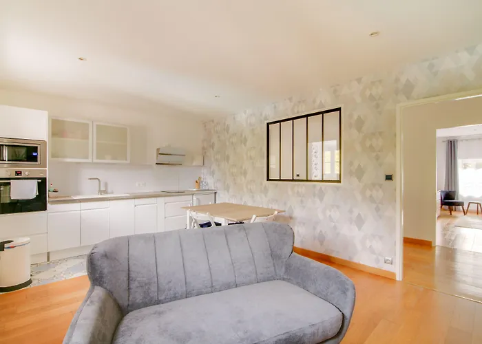 Bed & Breakfast La Des Ducs 3*